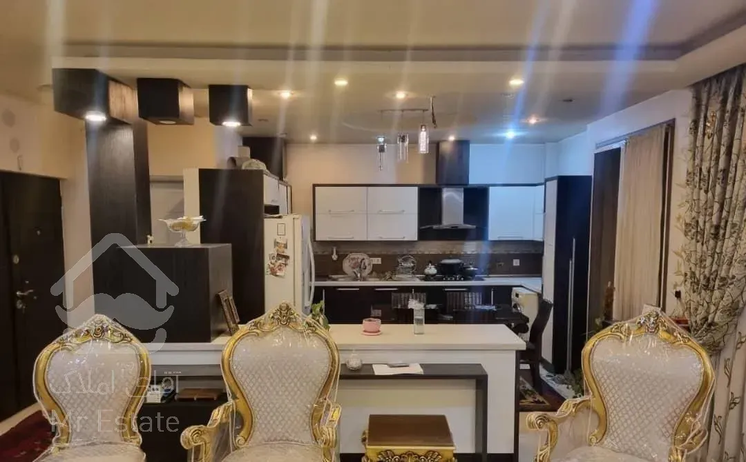 کوثر میدان پژوهش/۱۰۵متر با تراس بزرگ/تک واحد تمیز