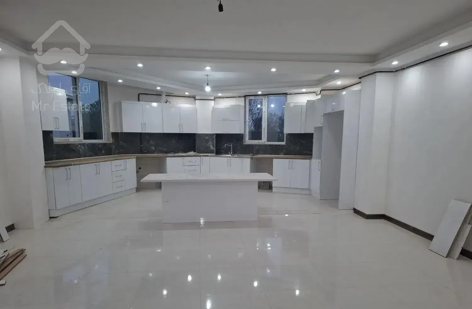 فروش آپارتمان 130متری۳خوابه تک واحدی خ امام