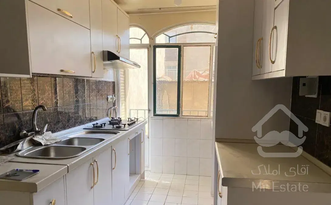 اپارتمان ۲خوابه خوش نقشه ازادی جنب مترو شادمان