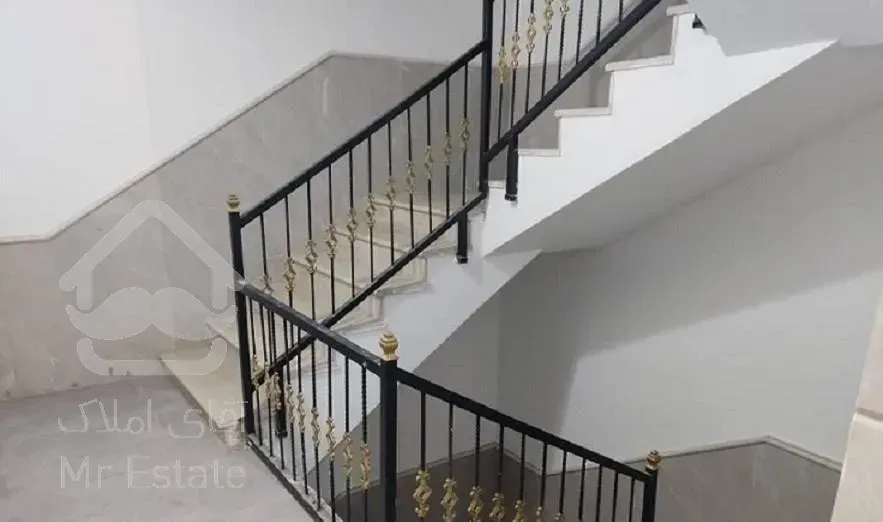 واحد 101 متر طبقه 5دوخوابه نوساز ویو دریا فول