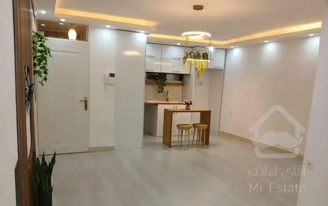 حمیدیان جمهوری واحد حیاط دار شیک۷۵متری نزدیک بلوار