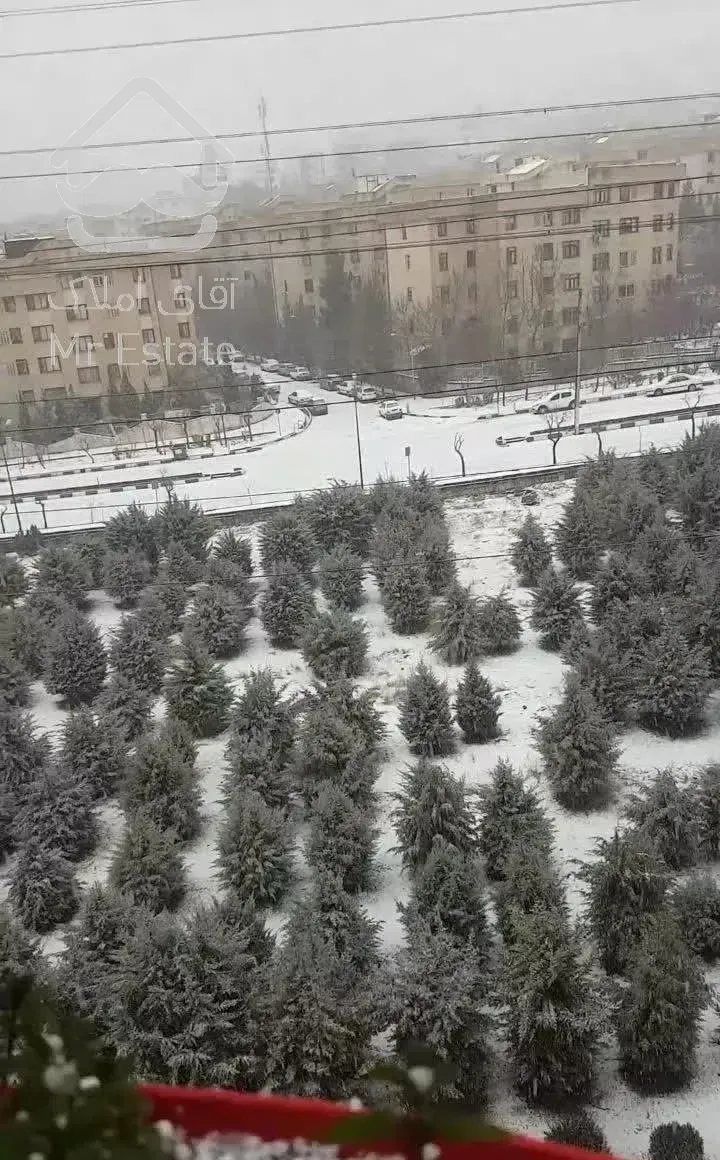 ۱۲۷ متری سه خواب نوساز ویو دار بدون مشرف