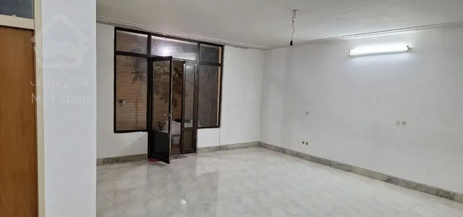 ۱۲۰ متر همکف راه مجزا