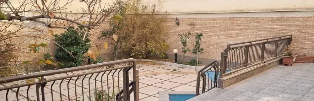 واحد ۲۱۶ متری/ ۲۱۰ متر حیاط اختصاصی/ ناژوان