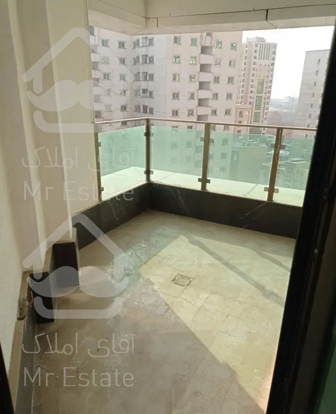 150متر /غرق نور/لابی شیک و مجلل/تراس قابل چیدمان