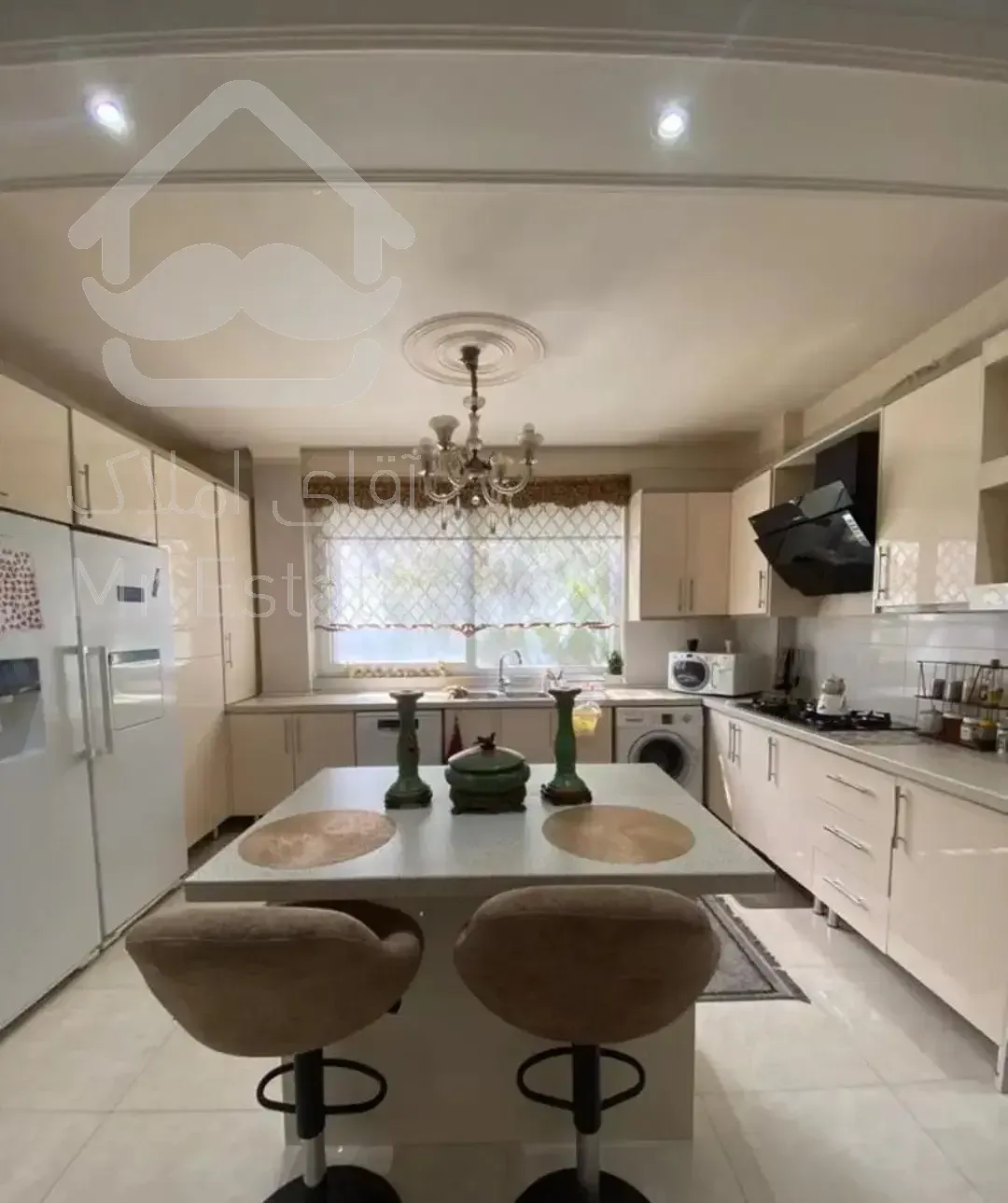 فروش آپارتمان150متری تاپ لوکیشن فول امکانات