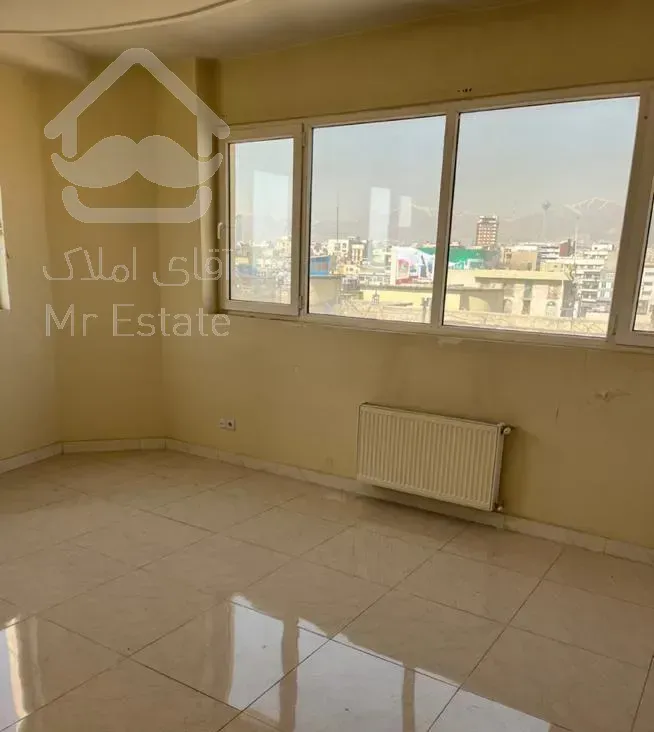 فروش آپارتمان ۱۲۴ متری ۲ خوابه در میدان انقلاب