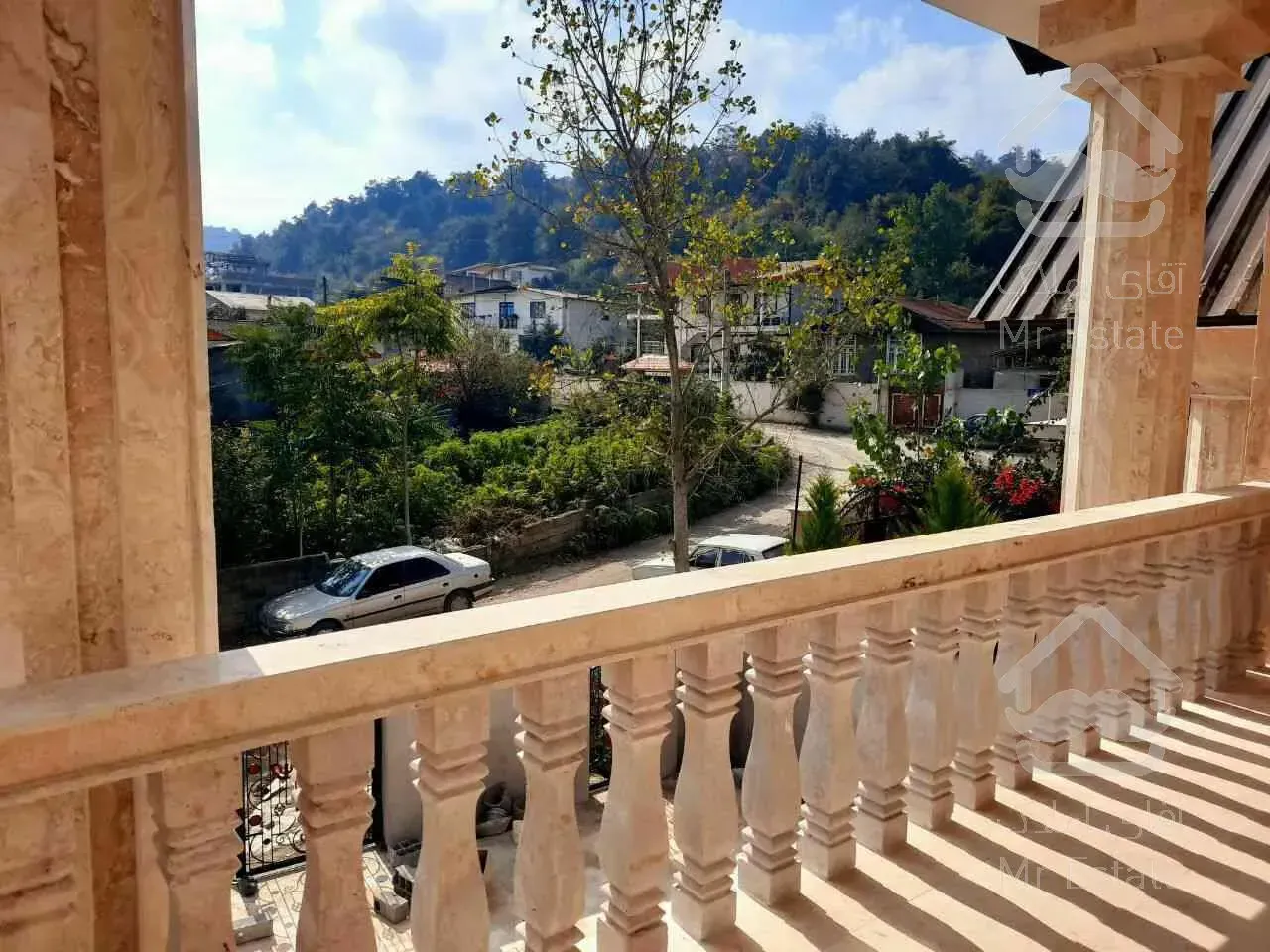 ویلا در منطقه جنگلی با ویو ابدی