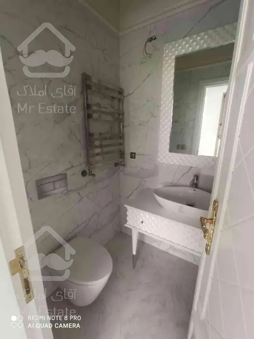 آپارتمان ۲۵۰،۴۰۰متر نیاوران یاسر ۳خواب نوساز فول تراس بزرگ نورگیر