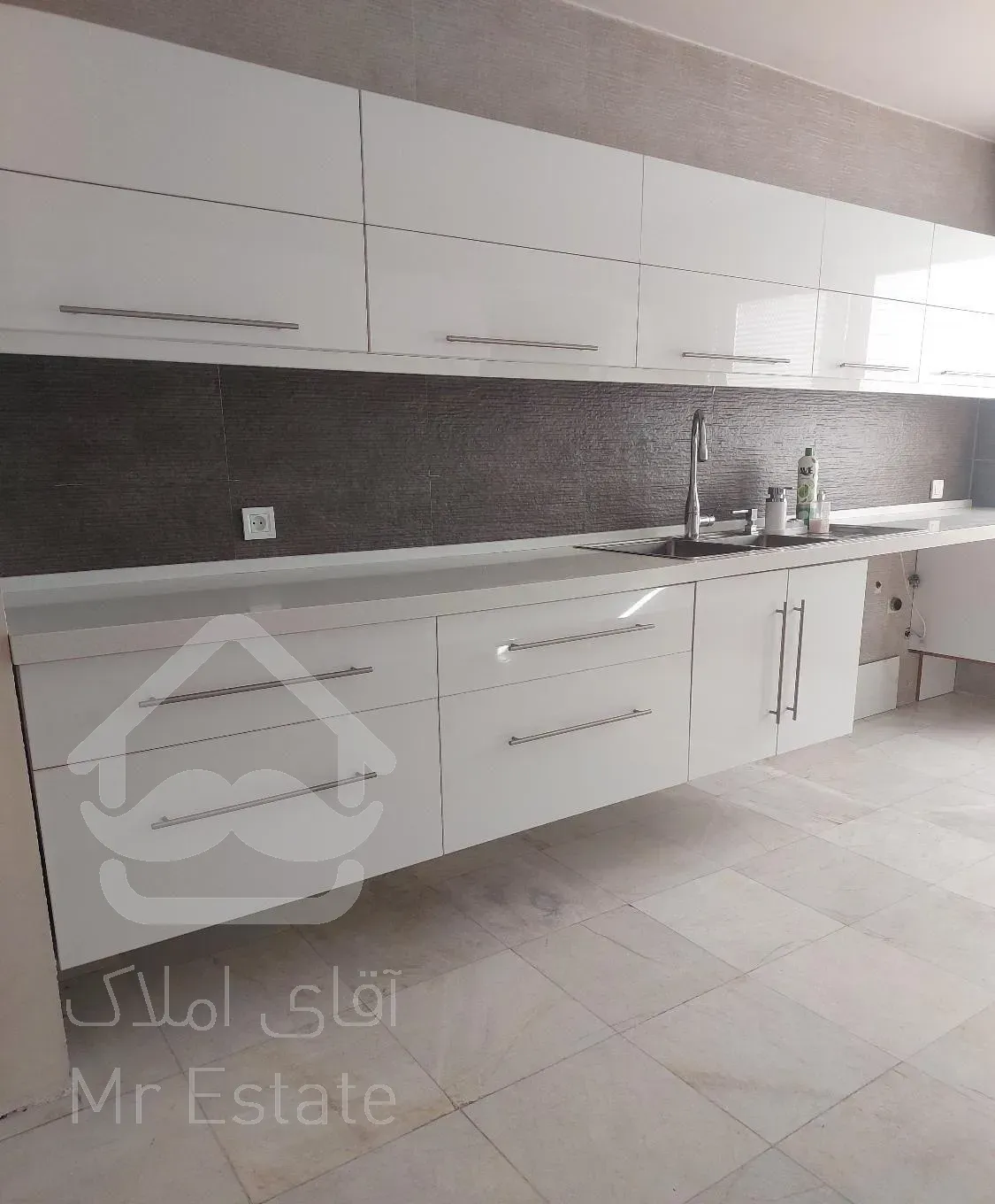 شهرک غرب ۱۶۰ متر فاز اصلی بازسازی شده قابل تمدید