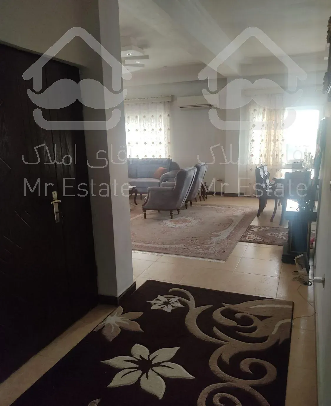 آپارتمان ۱۴۰ متری در شمس آباد