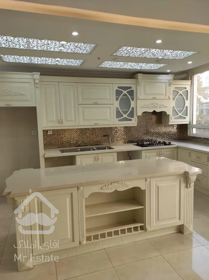 104متر سالن پرده خور فوق العاده