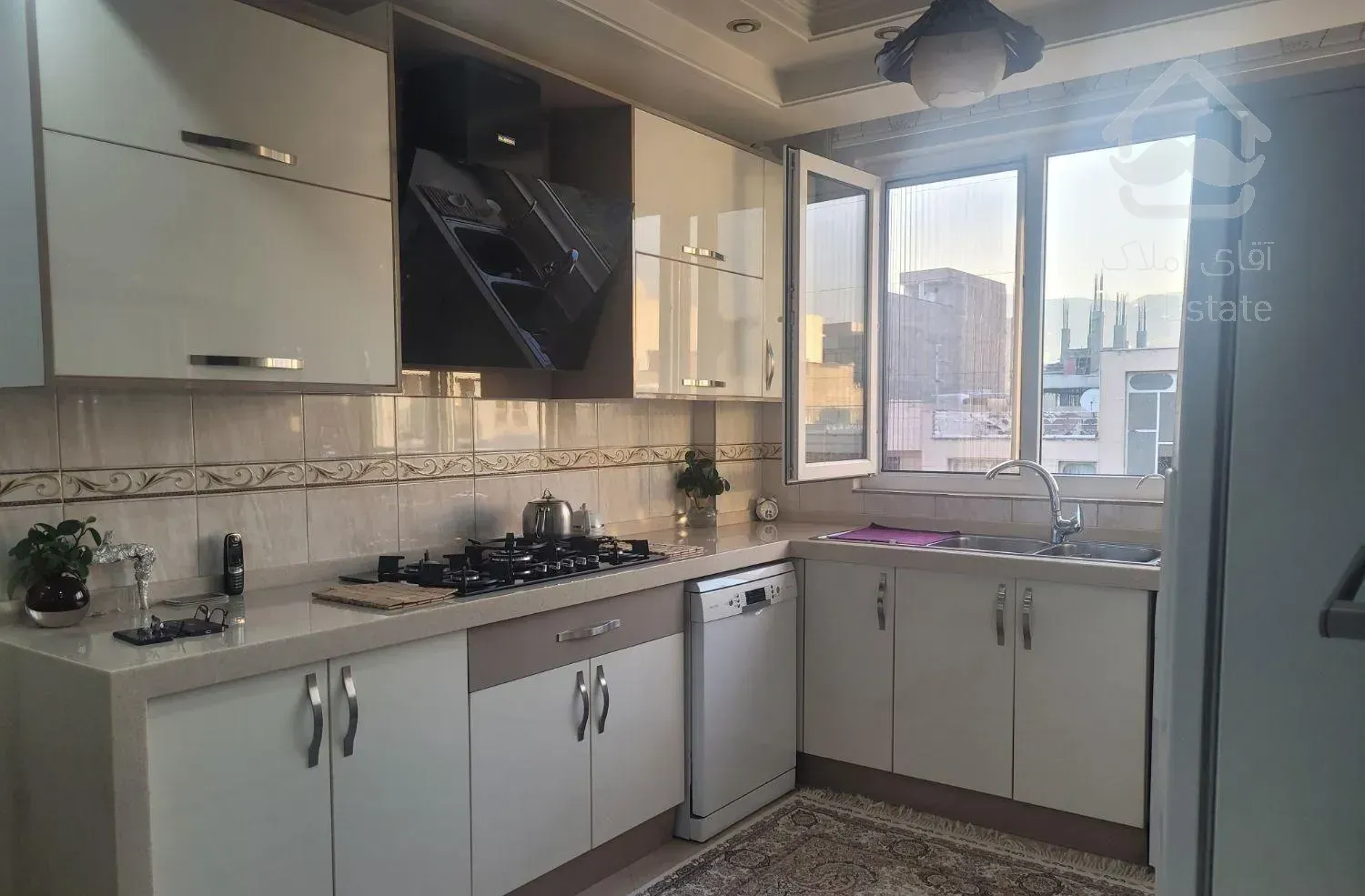 رهن آپارتمان ۱۱۸ متری در ۱۵۴تهرانپارس شرقی