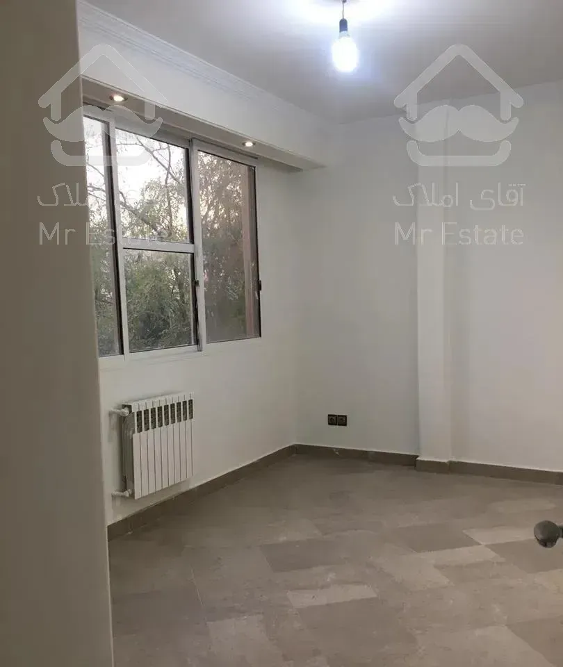 ١٢٠ متر  خوش نقش و نورگیر