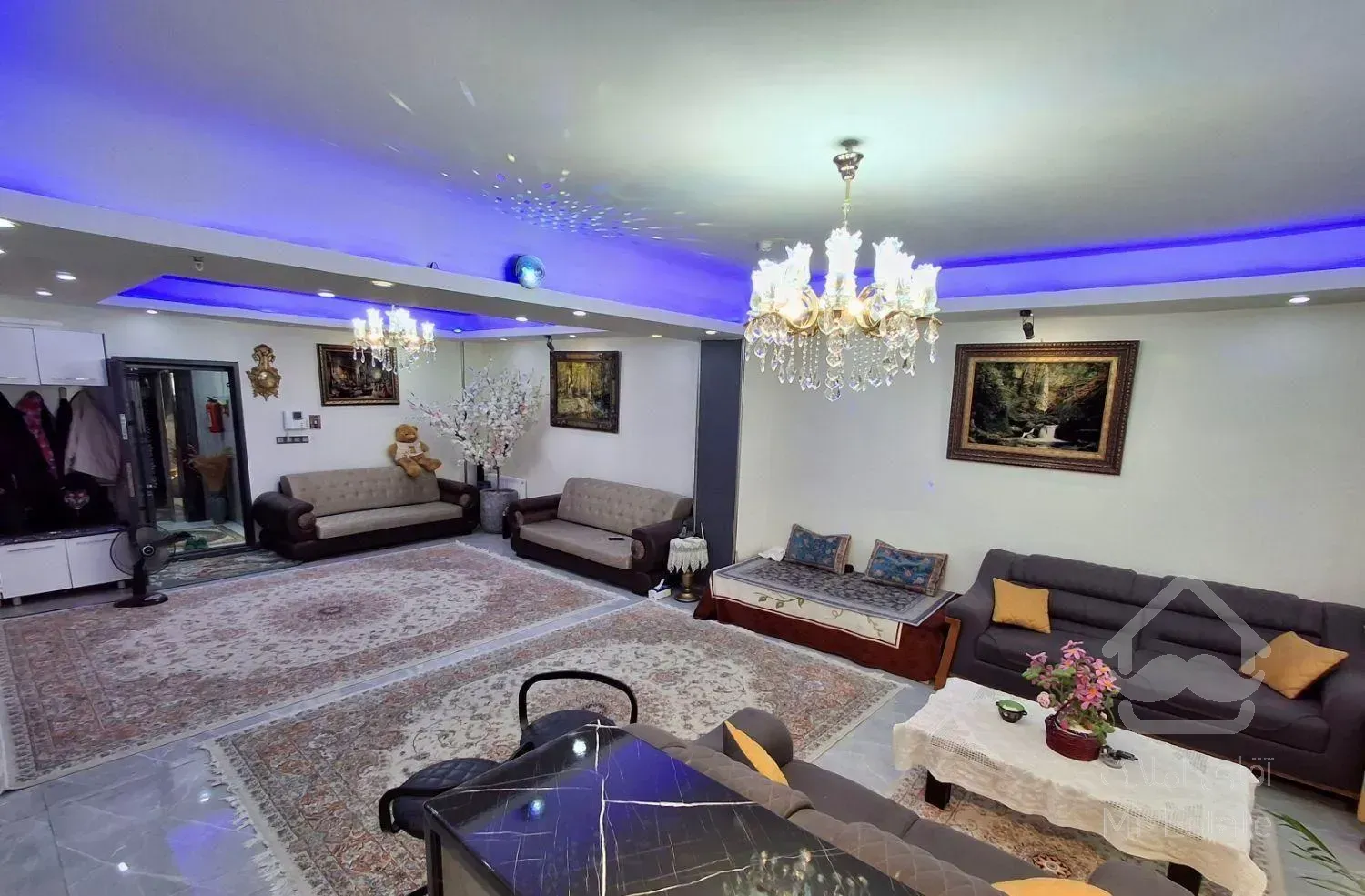 130متری 3 خواب فول امکانات