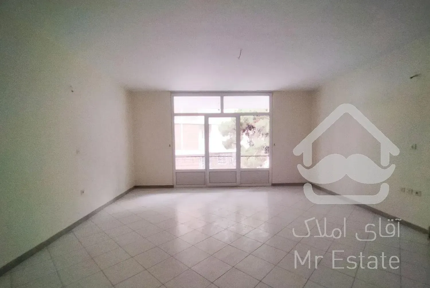 ۱۶۰ متر دزاشیب ۳۰ متر تراس قابل چیدمان تک واحدی