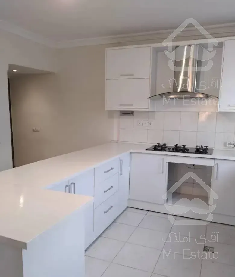 ۸۰ متر دو خواب شمال دریاچه چیتگر