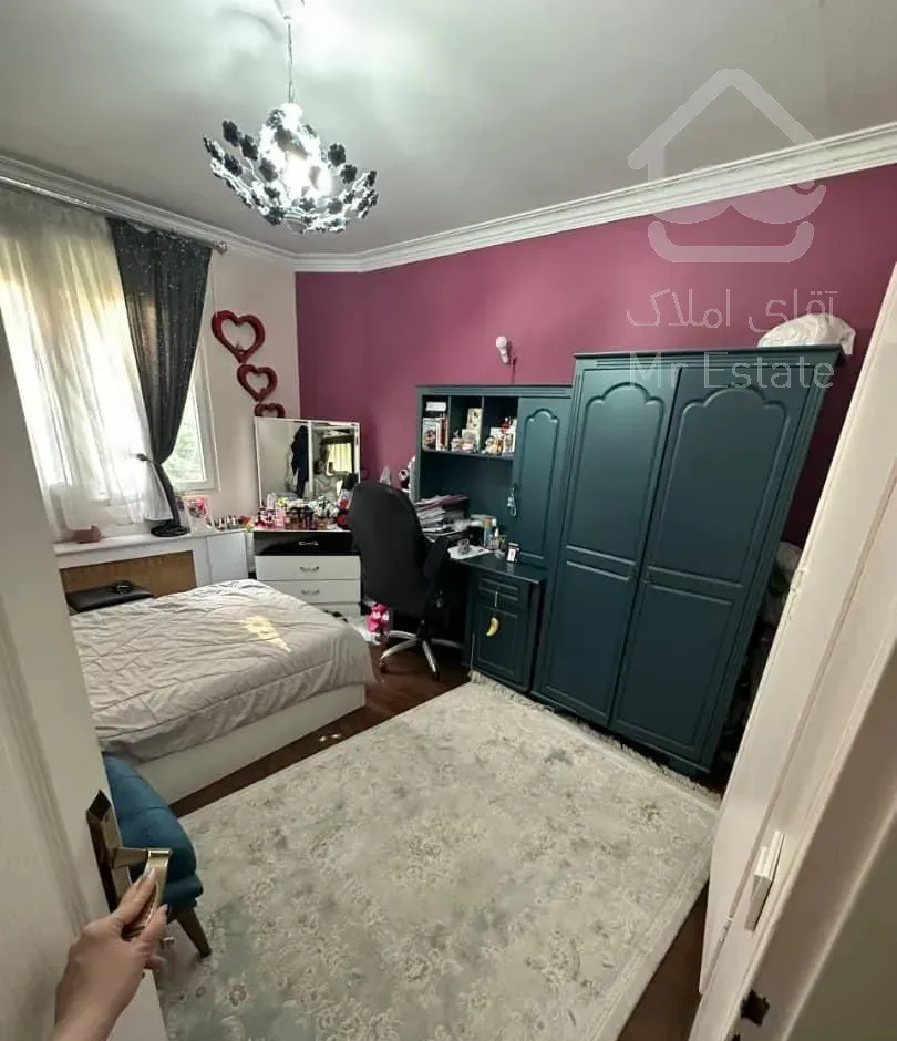 ۱۴۵ متری  / حیاط ۹۰ متری  / ۳۰ متر انباری