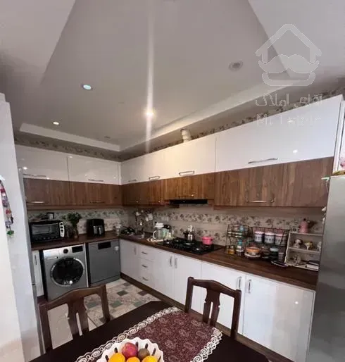 ۹۸متر/۲ خواب/خ جمهوری