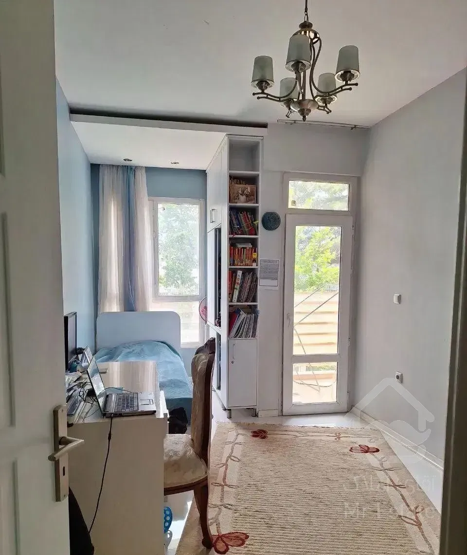 98متر/کوچه۲۰متری/خوش نقشه