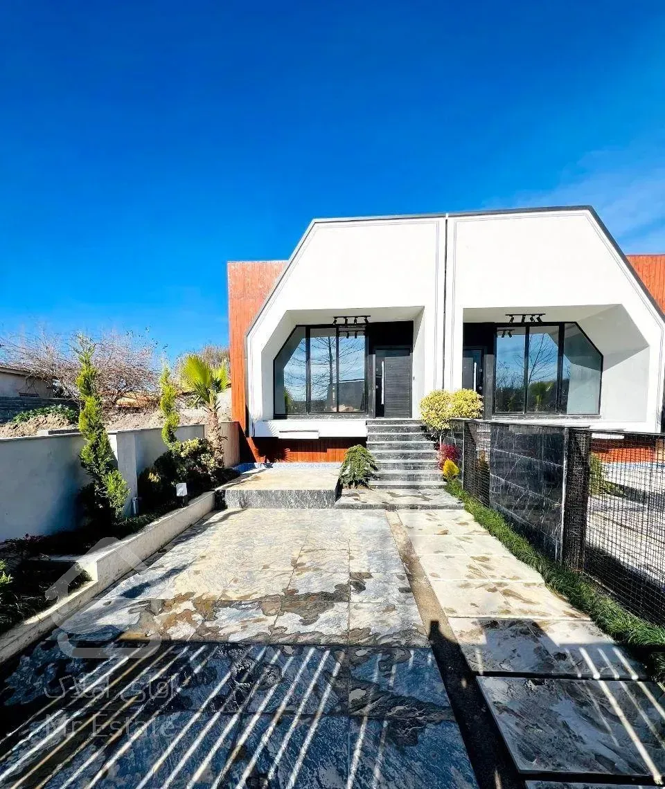 ویلا باغچه دوخوابه 182 متری شهرکی سند تک‌برگ