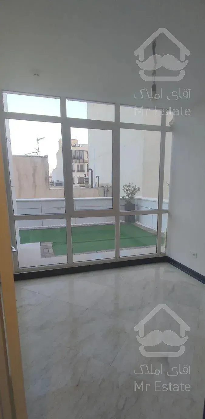 135متر سه خواب کلیدنخورده فول