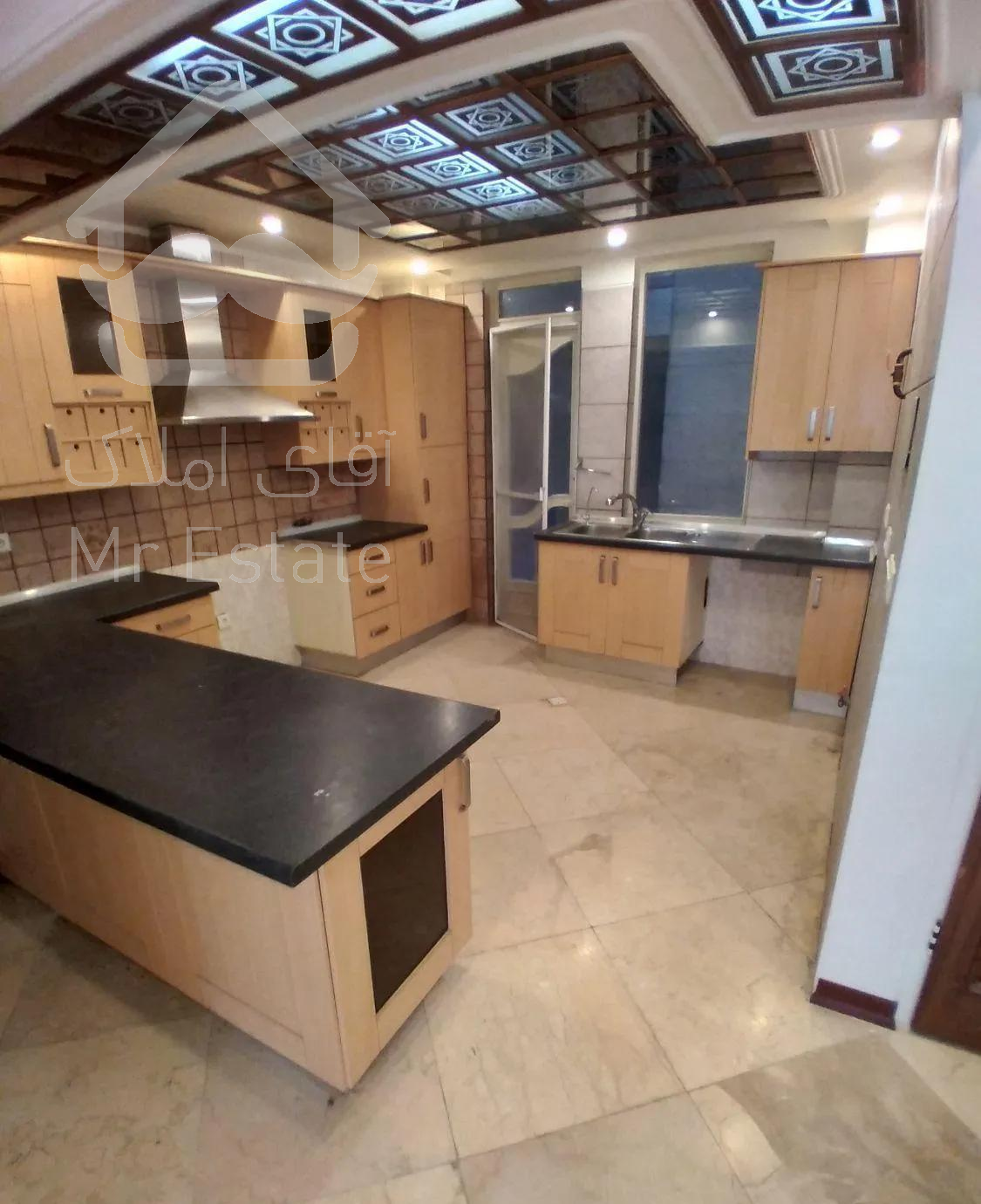 ۱۱۰متر/تاپ لوکیشن/غرق نور/استخر سونا