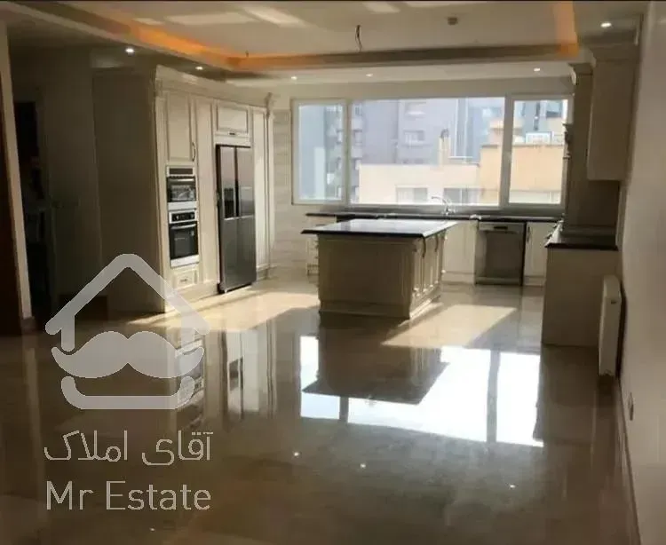 آپارتمان ۱۴۰متری، ۳خواب، دزاشیب، فول امکانات