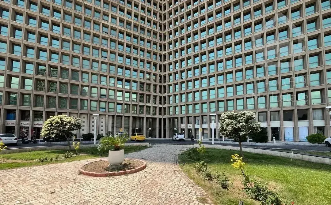 برج بین اللمل تهران سویت ۴۲ متری