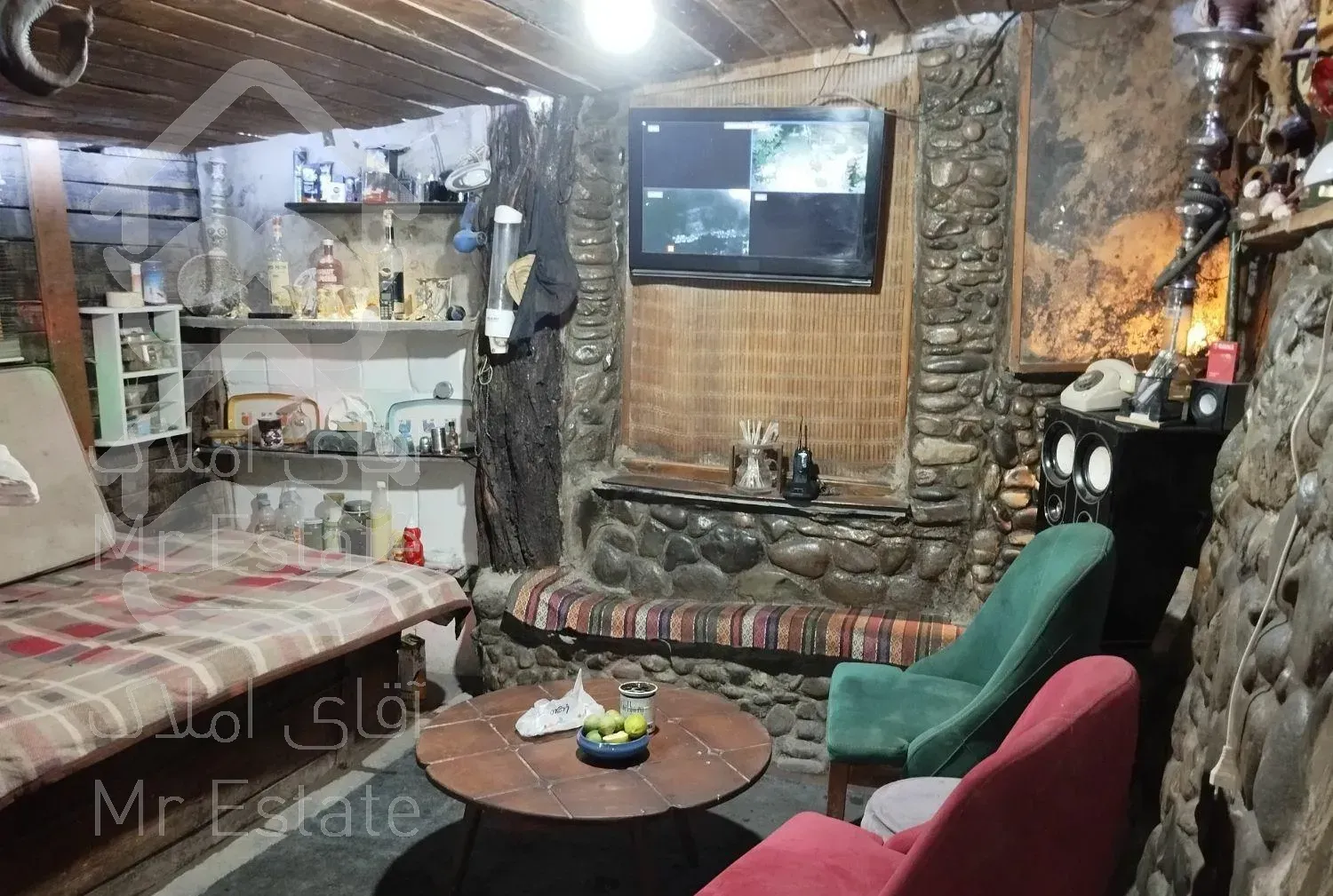 کلبه جنگلی در دو قدمی رودخانه