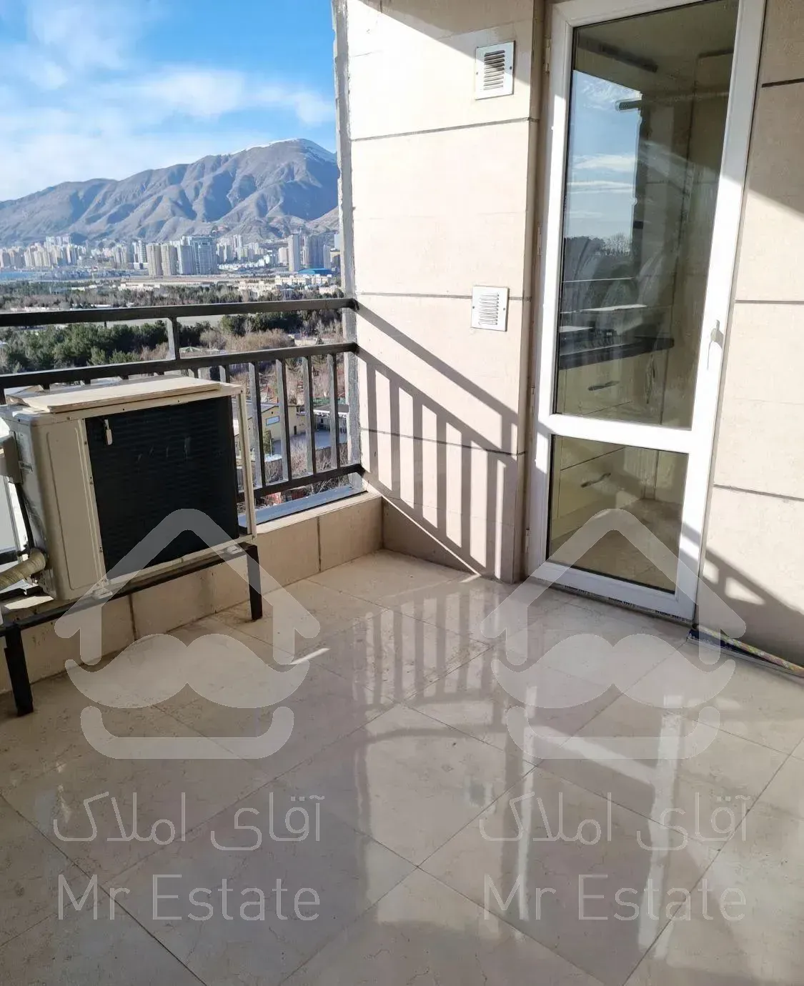 برج ۱۳۵متر،کوهک،دریاچه،منطقه ۲۲