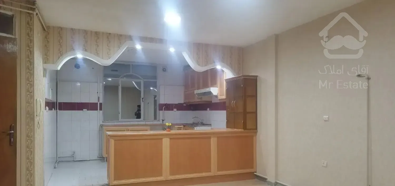 رهن کامل واحد 60 متری در گیلاوند میدان گلها