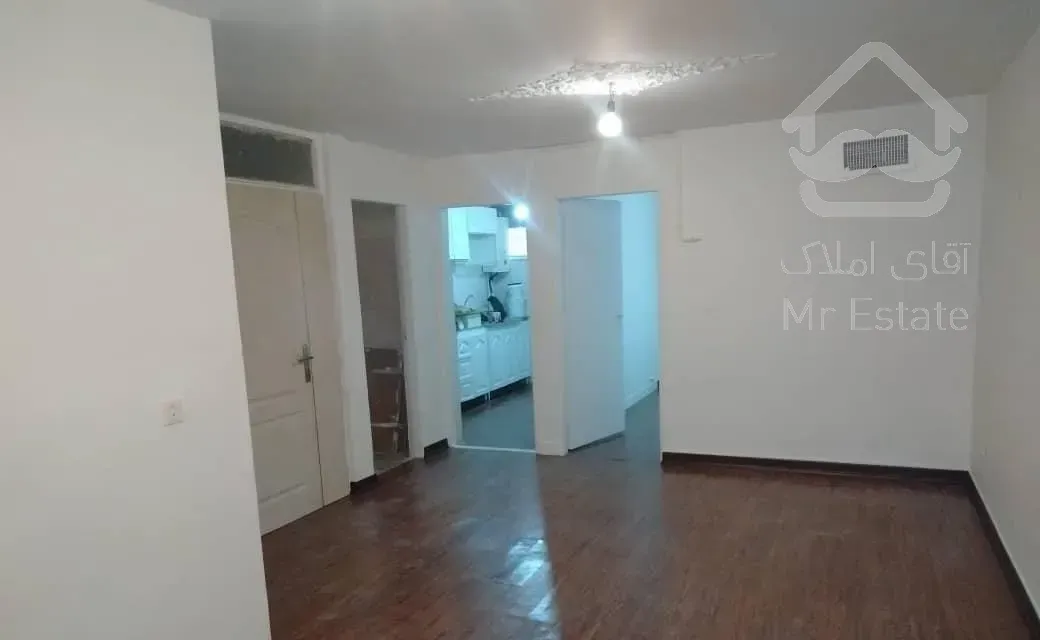 آپارتمان ۵۰ متری ۱ خوابه زیر همکف در دروازه شمیران