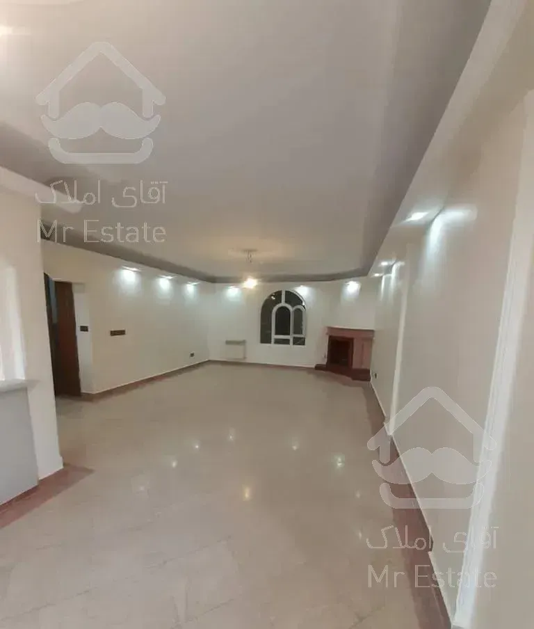 پاسداران، ۱۳۰ متر، ۳ خوابه،