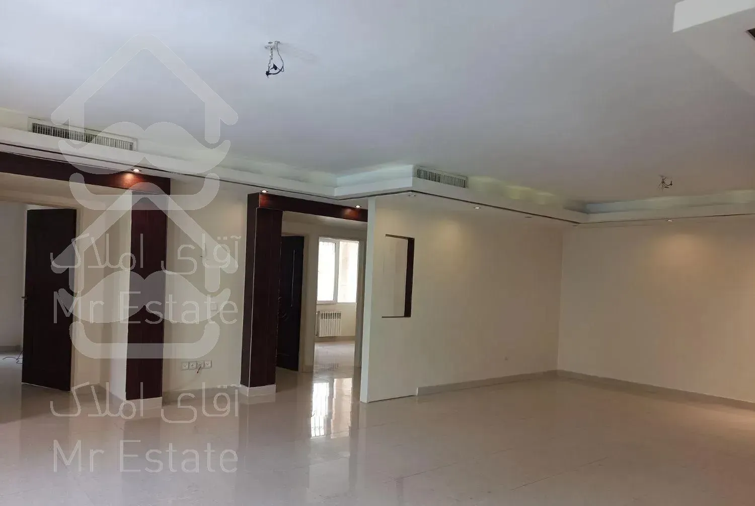 رهن و اجاره آپارتمان تکواحدی 141 متر کامرانیه