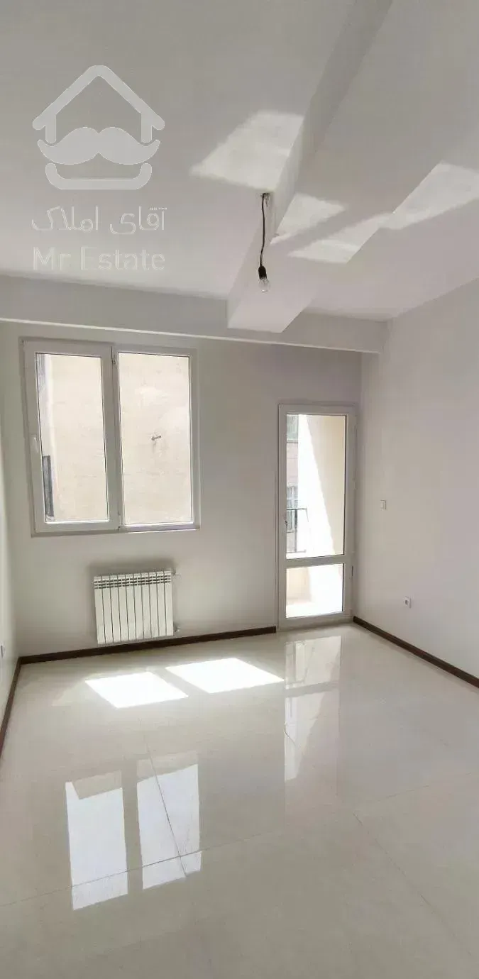 ۱۷۶متر ، تک واحدی نوساز ، ۲ پارکینگ