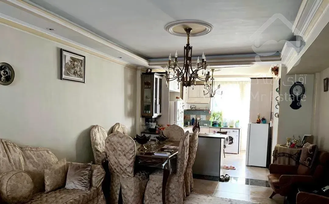 ۴۴متر* فول بازسازی* ۲ پارکینگ* سالن پرده خور