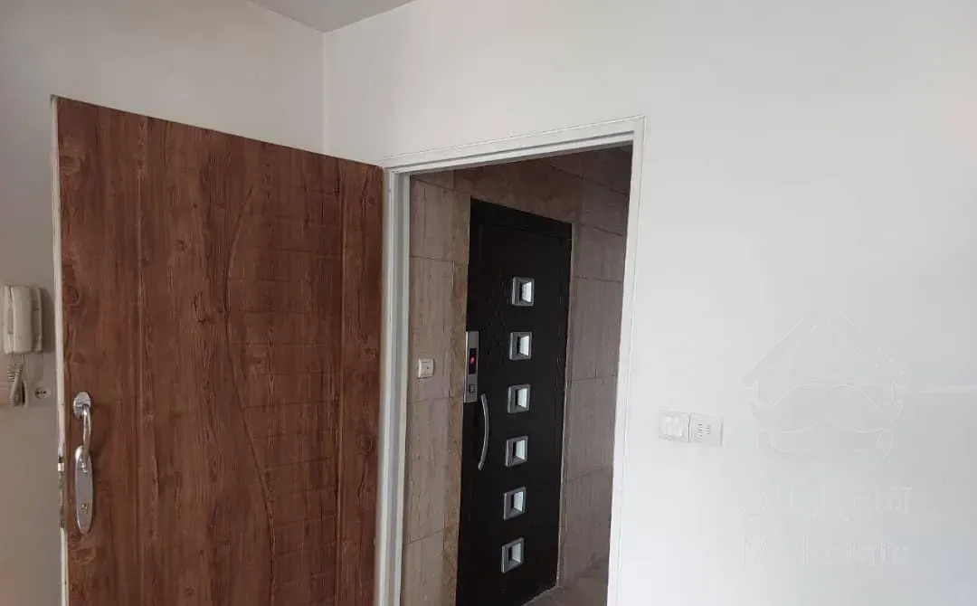 ۴۵ متر آسانسور مناسب مجرد موجه یا زوج