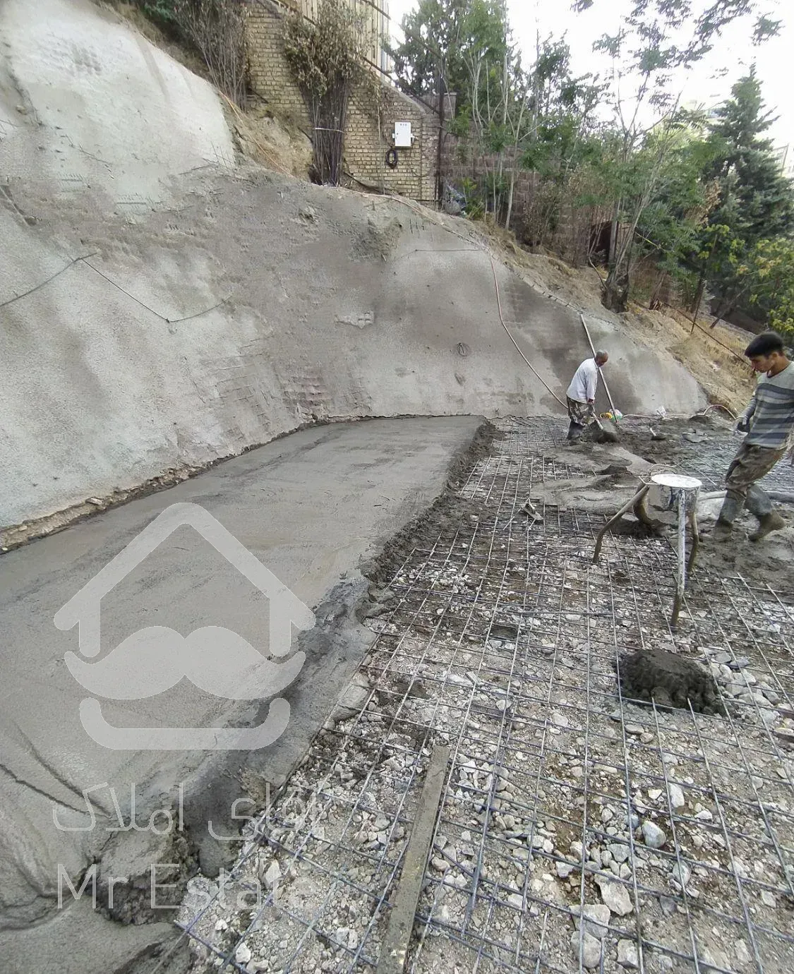 اجرای کفسازی اسکرید (پوکه) با دستگاه