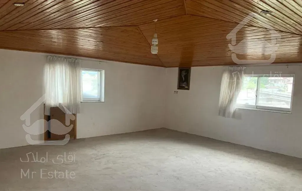 فروش ویلای ۳۰۰متری حیاط دار درکتالم