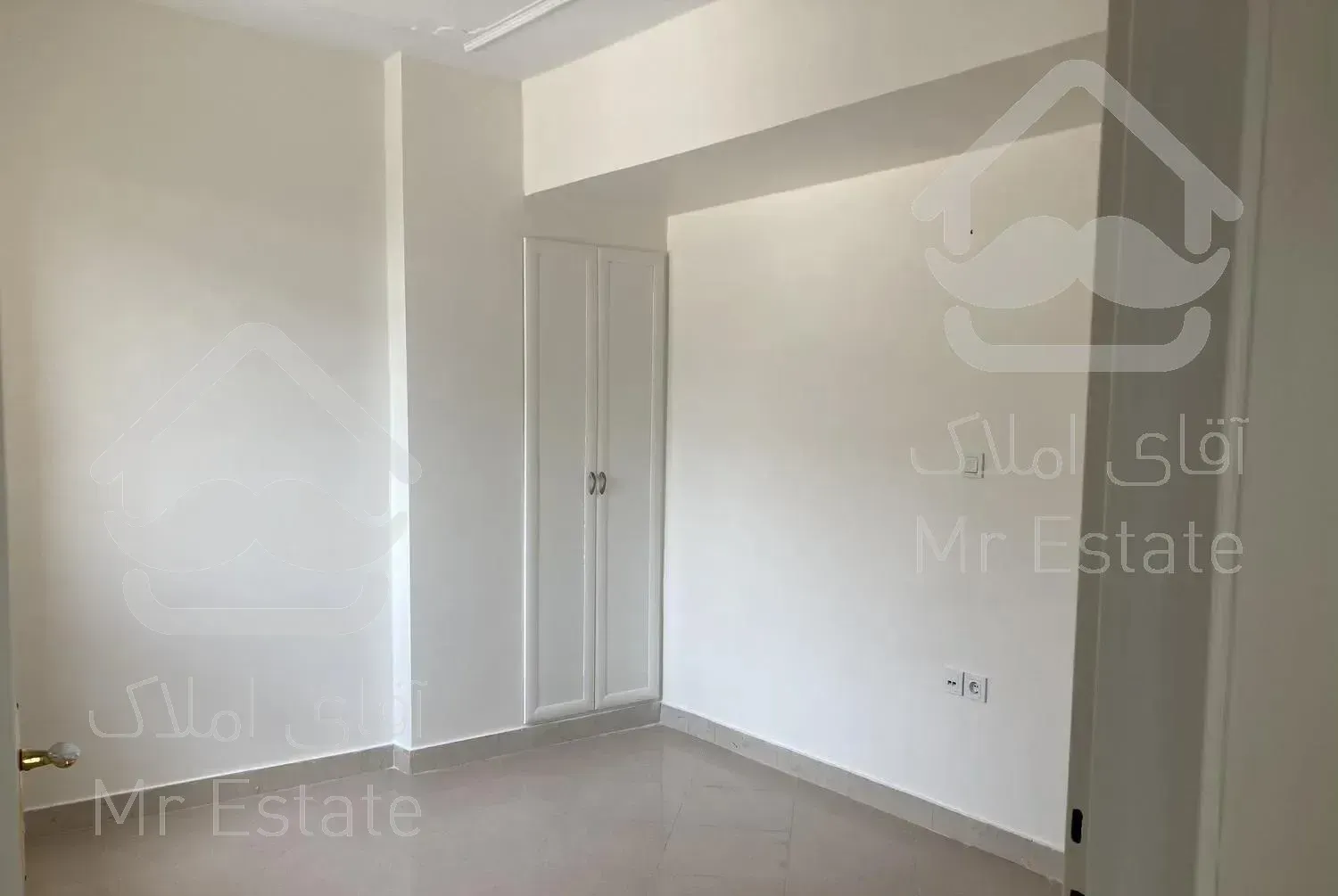 ۲۰۵ متر ، داوود اسلامی ، فول امکانات