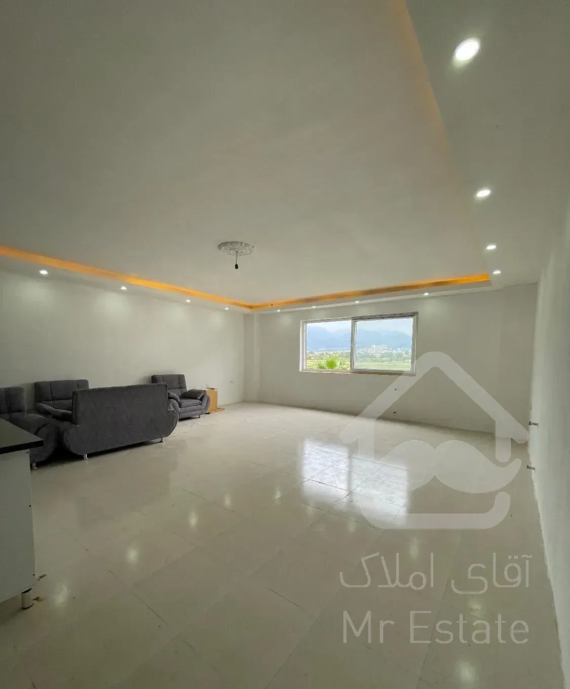 فروش واحد نوساز کلید نخورده با تراس و ویو جنگل