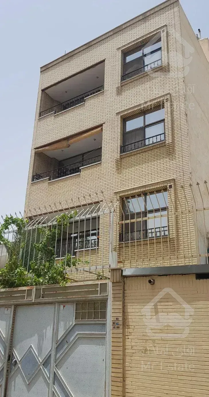 آپارتمان ۸۶ متر ۲ خوابه