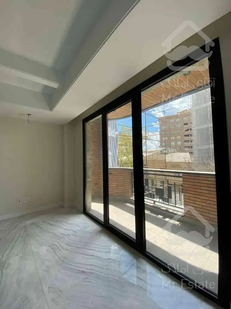 فروش آپارتمان ۳۰۰متر فرمانیه مهماندوست فول امکانات تک واحدی تراس بزرگ