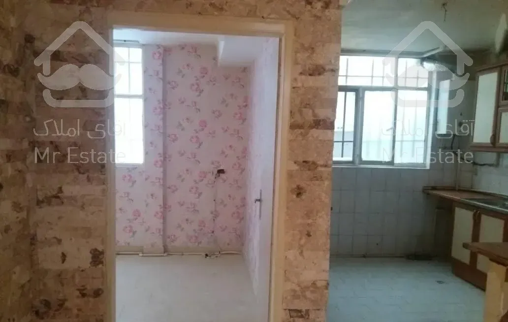 آپارتمان ۵۵ متر یک خواب و حیاط خلوت ۱۲متری