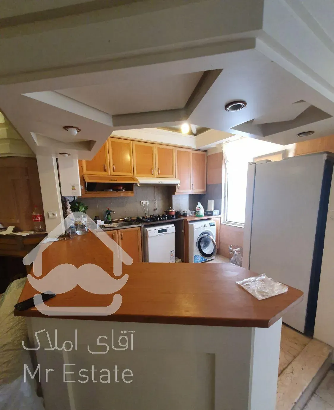 ۸۰ متر استاد معین / نجارزادگان/ با پارکینگ/دو خواب