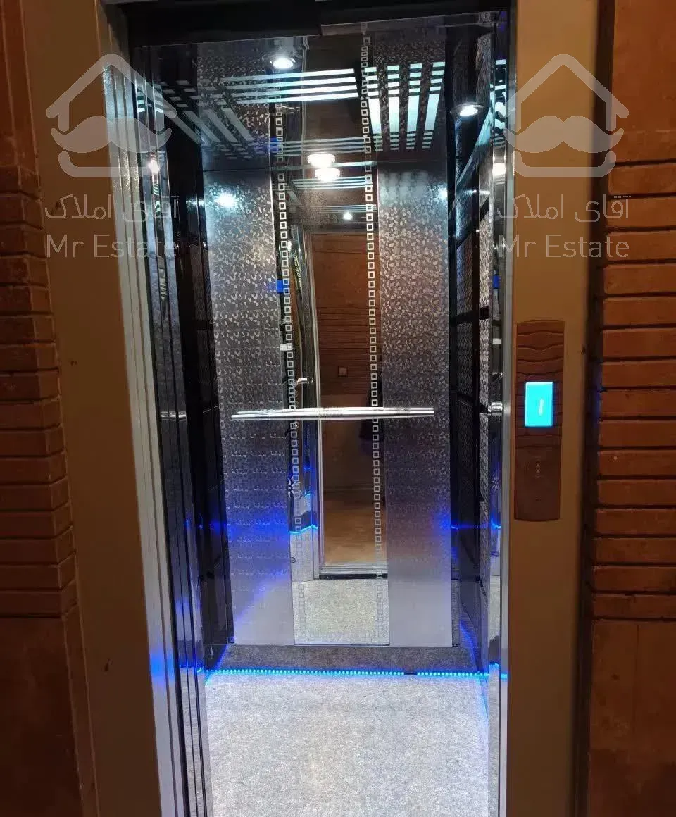 اپارتمان دوخوابه شیخ بهای شمالی