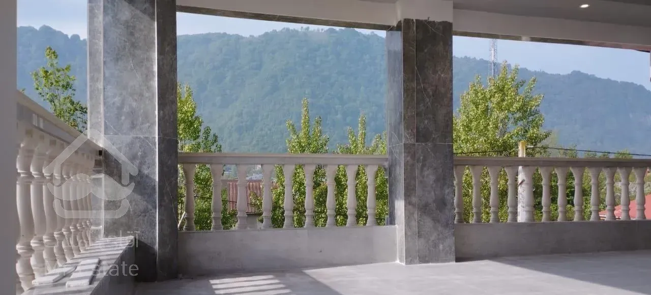 زمین به مساحت ۳۶۰متر تمام مسکونی باسند تک برگ