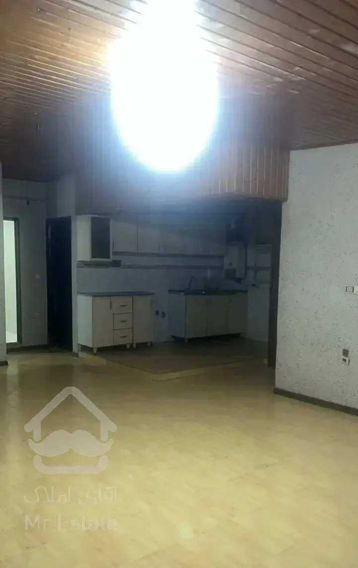 آپارتمان ۱۰۰متر خ امام