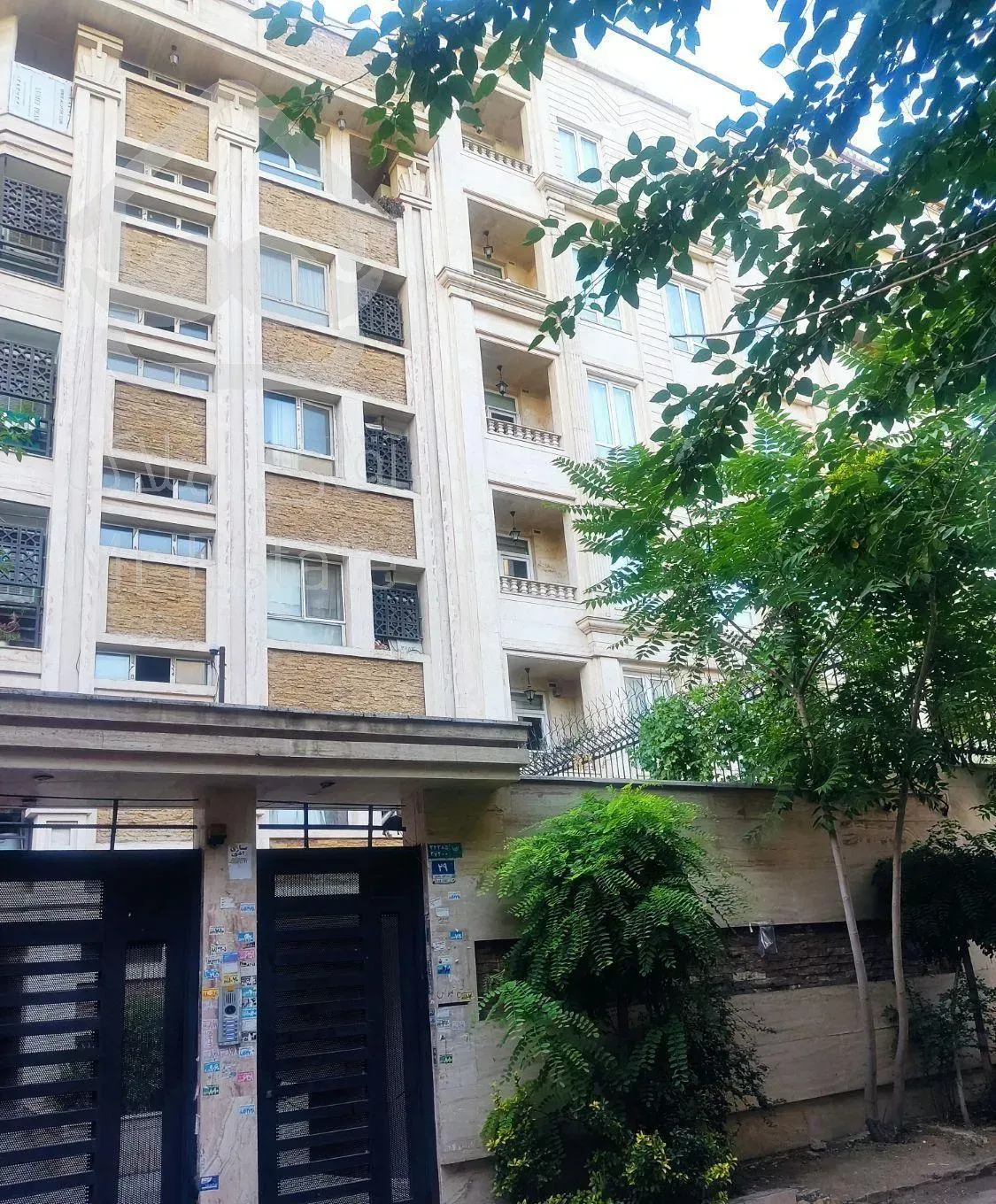 واحد 85 متری فاطمی